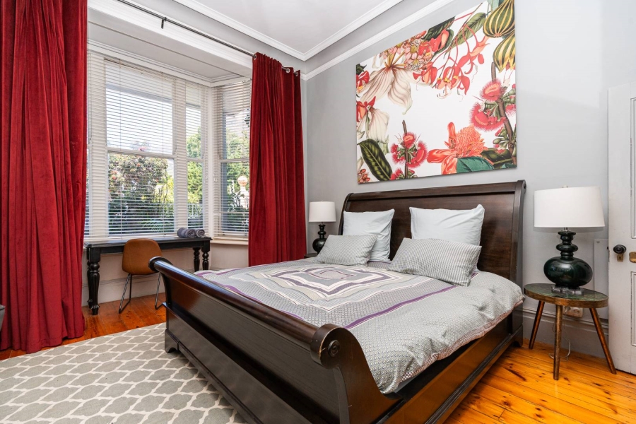 4 Bedroom Property for Sale in Oranjezicht Western Cape